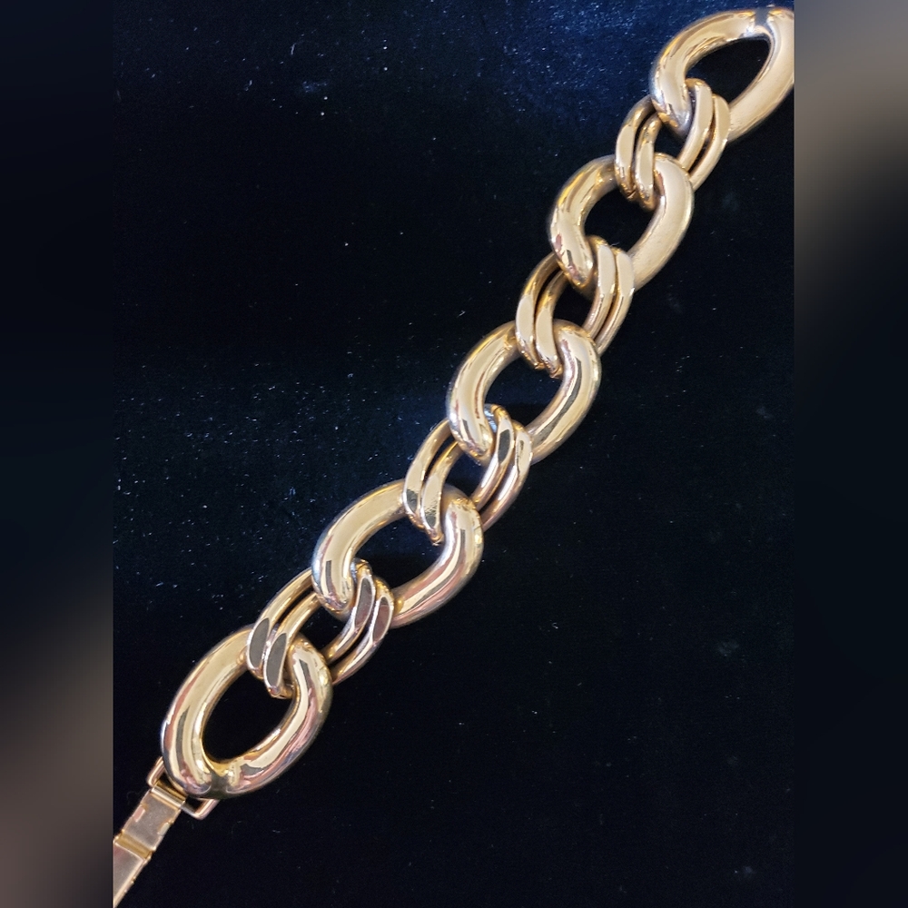 Napier Chunky Gold Tone Link Bracelet 1970s 1980s - Picture 6 of 9